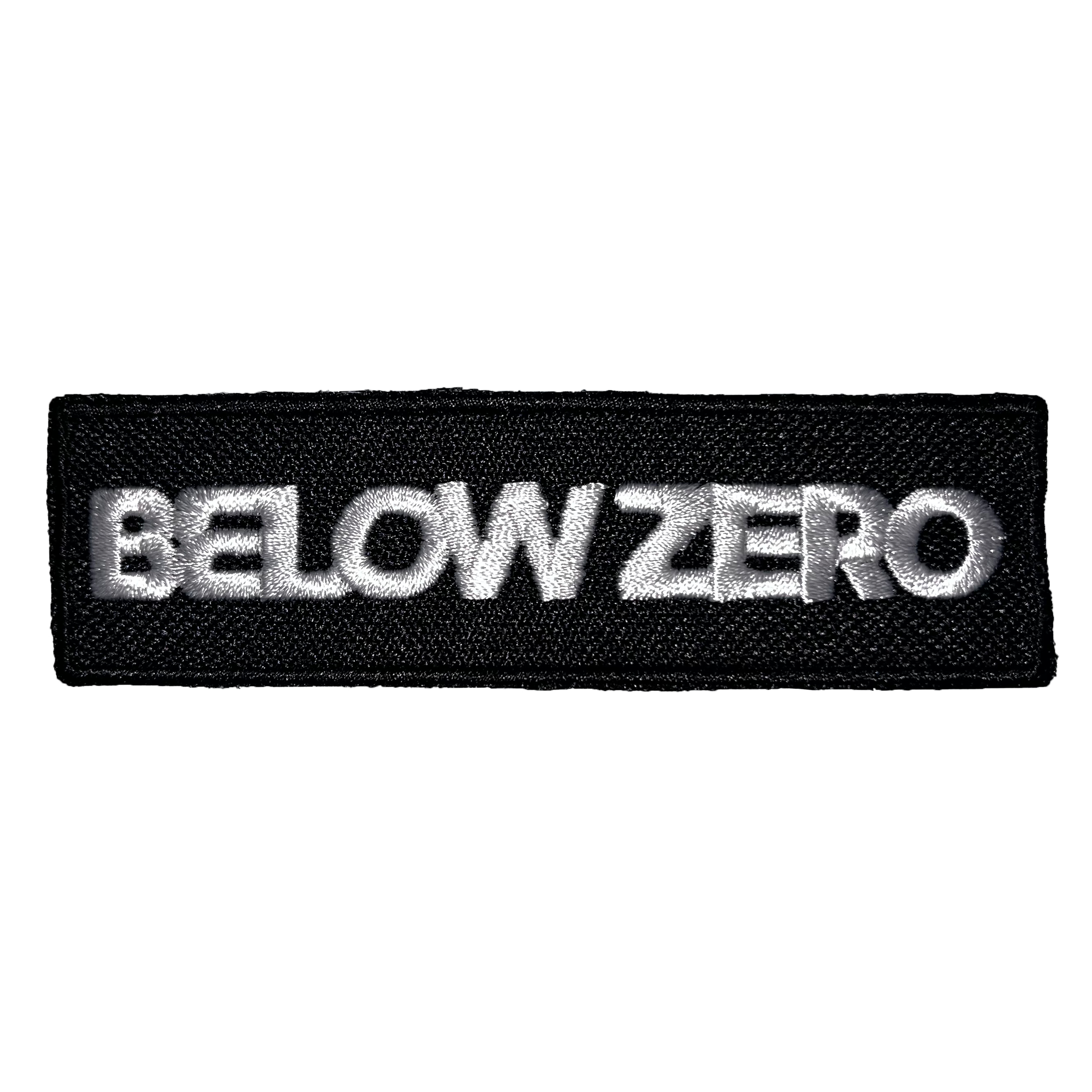 UNTER NULL: "Logo"-Patch Schwarz